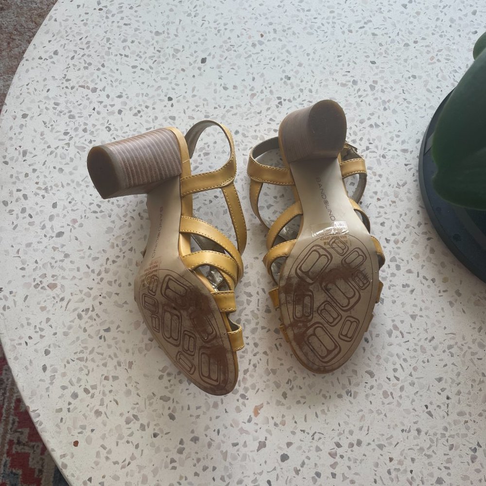 Yellow Bandolino Sandals - Picture 3 of 6